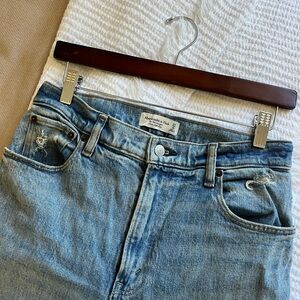 Abercrombie 90s straight leg light wash - ultra high rise